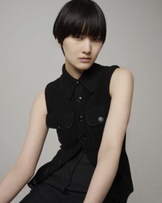 新井貴子