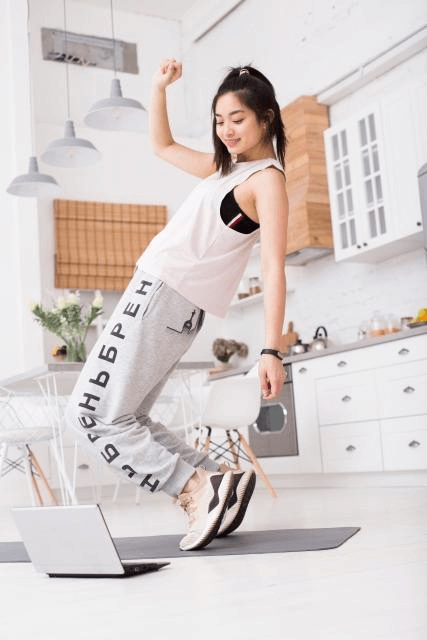 ダンススキルがある女の子